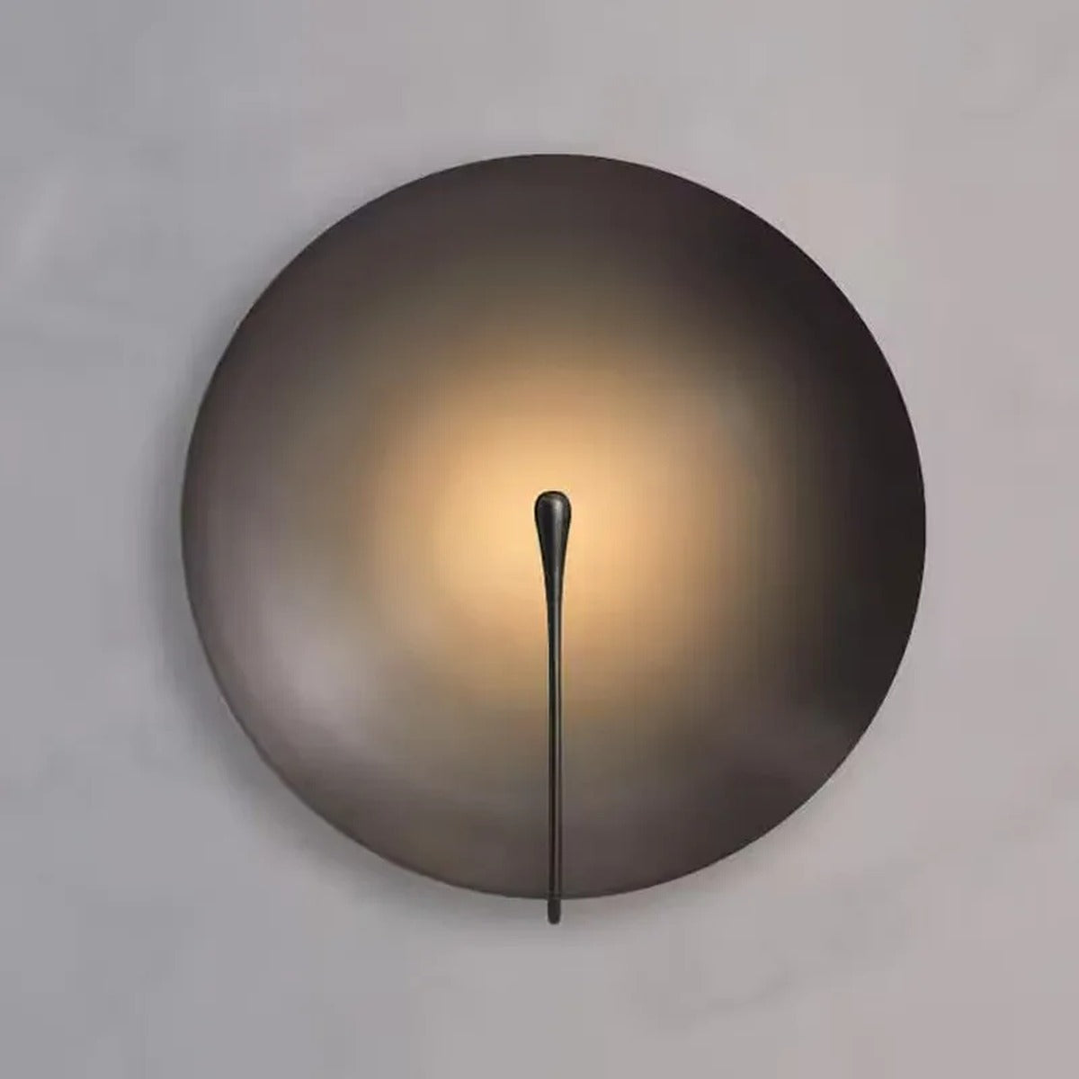 Teardrop Disc LED Wall Sconce – Luxorin – Hero Shot