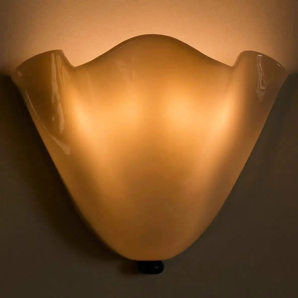 Handkerchief Glass Wall Sconce – Farlith – Lifestyle View 4