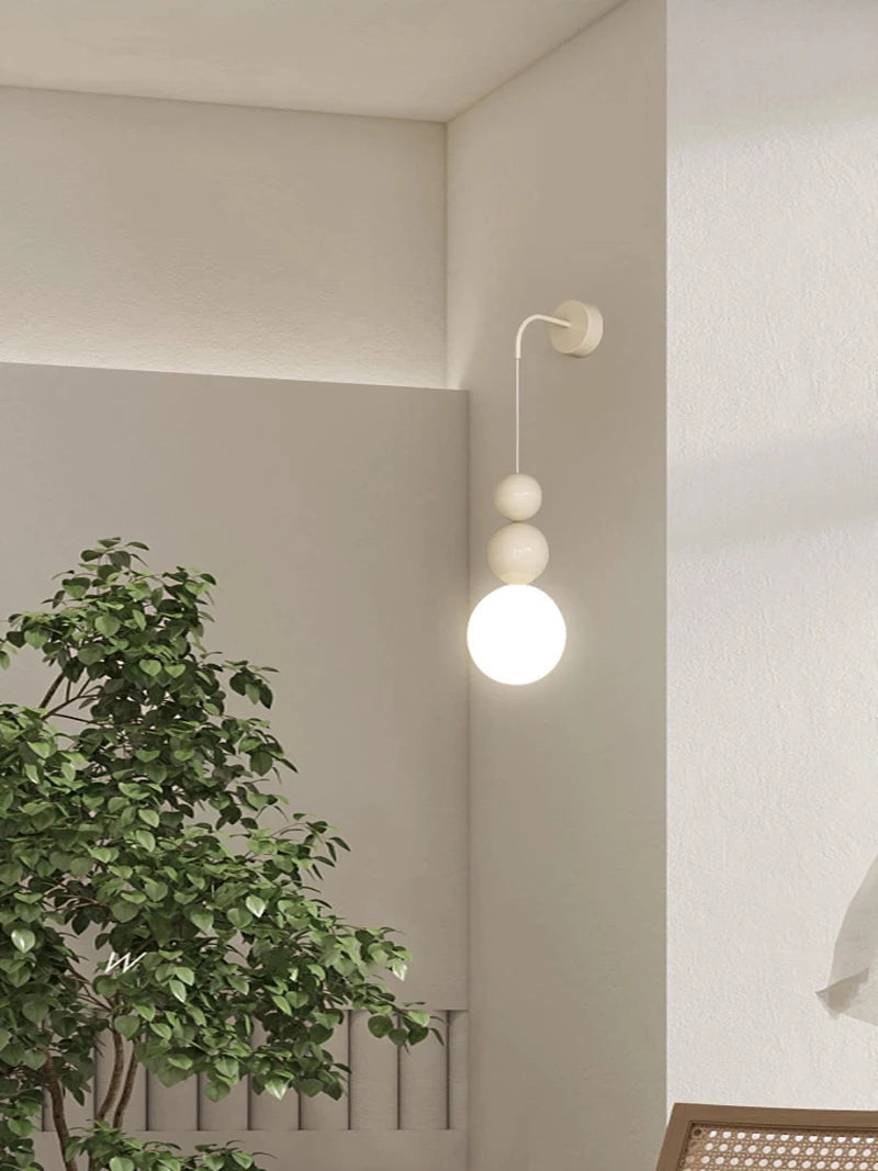 Stacked Sphere Wall Sconce – Karleth – Beige Detail