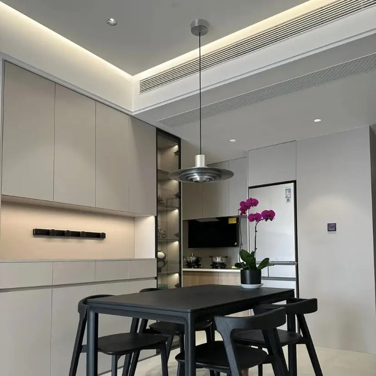 Sculptural Floating Geometric Pendant Light Vireno – Lifestyle View 3