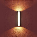 Vaelmont Outdoor Wall Sconce – Lifestyle Glow, Terracotta Wall