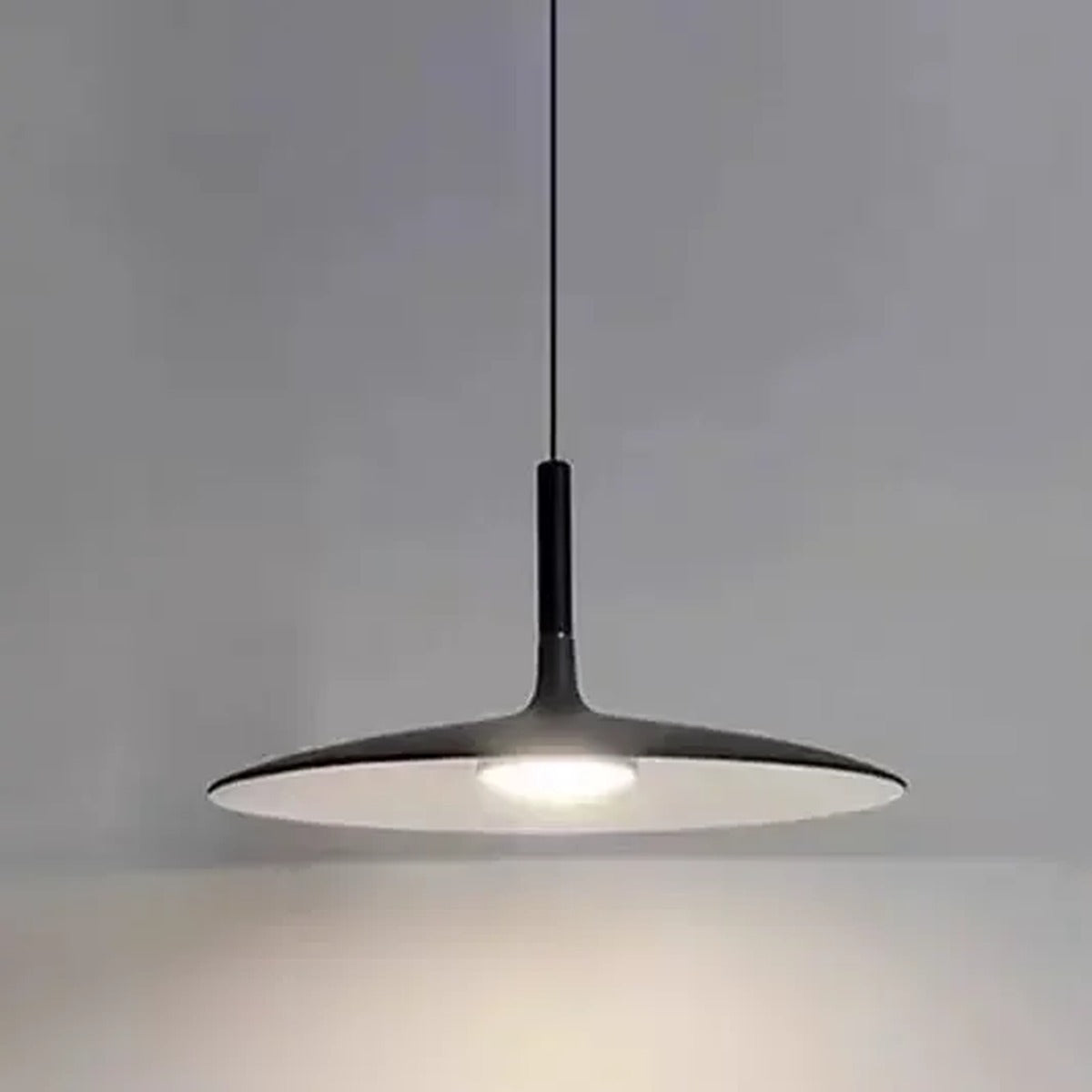 Wide Saucer Disc Pendant Light – Dolux – Black