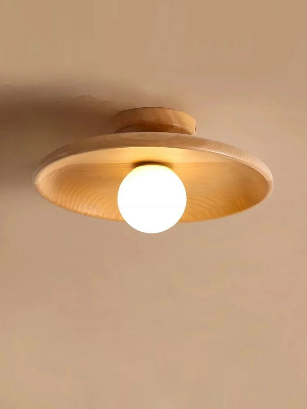 Solid Wood Disc Ceiling Light Iwaelvix – Wood Finish Detail