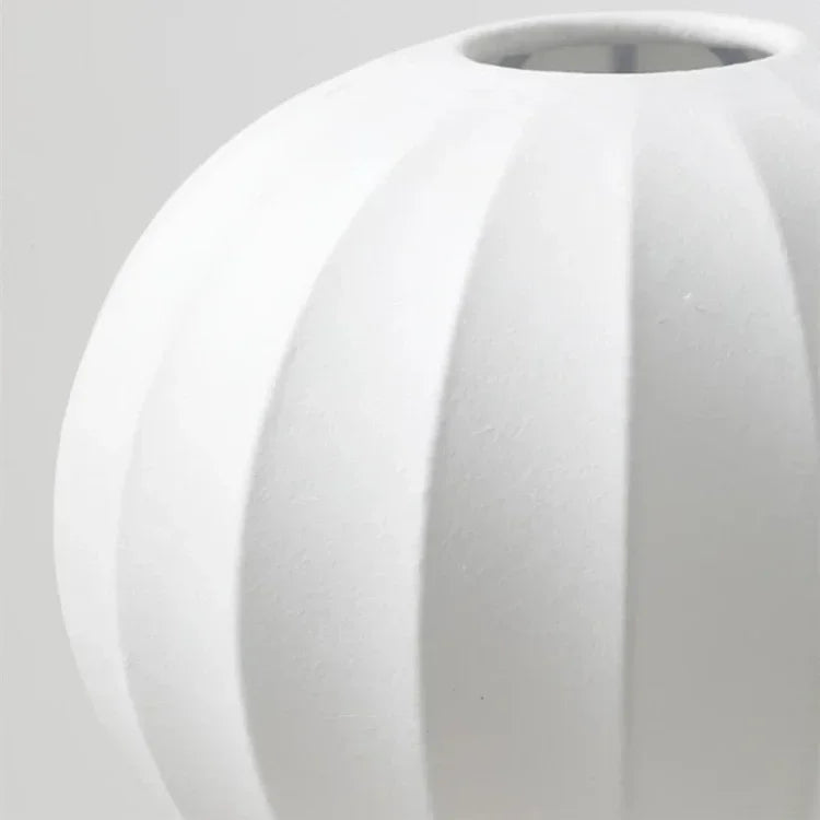 Shirokaze — close-up of the ribbed silk-effect shade texture