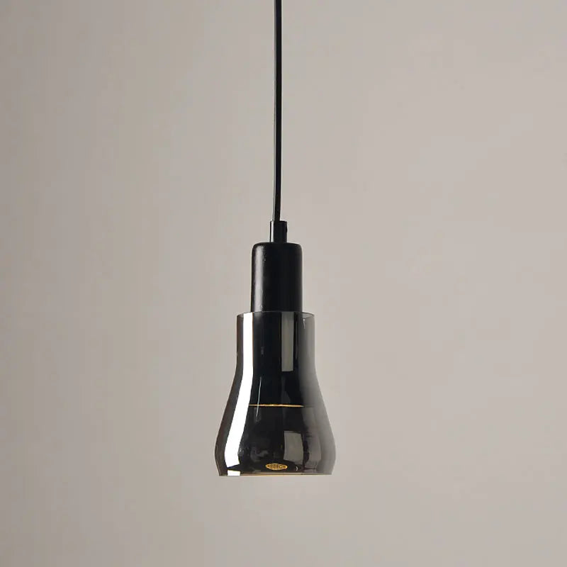 Ozaelix smoked glass pendant – Bell shape (O9cm x H11cm), studio shot