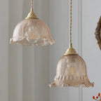 Parelia pendant light — scene 3