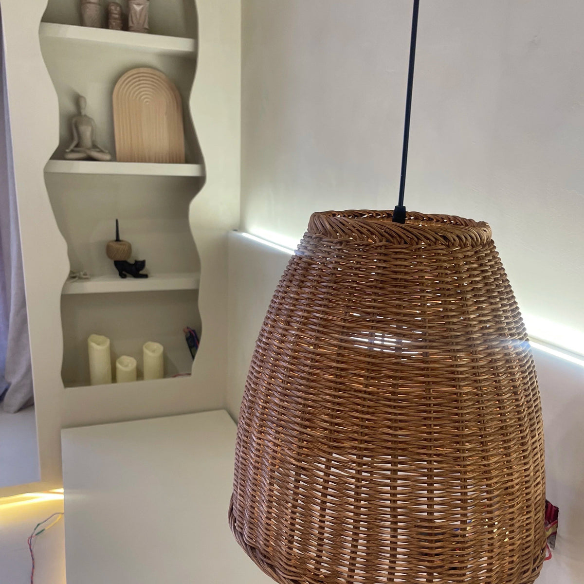 Modern Rattan Sphere Pendant Light Dtavero – Hero Shot