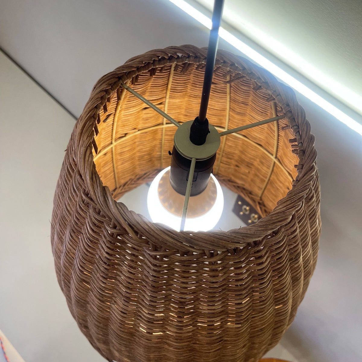 Modern Rattan Sphere Pendant Light Dtavero – Lifestyle View 2