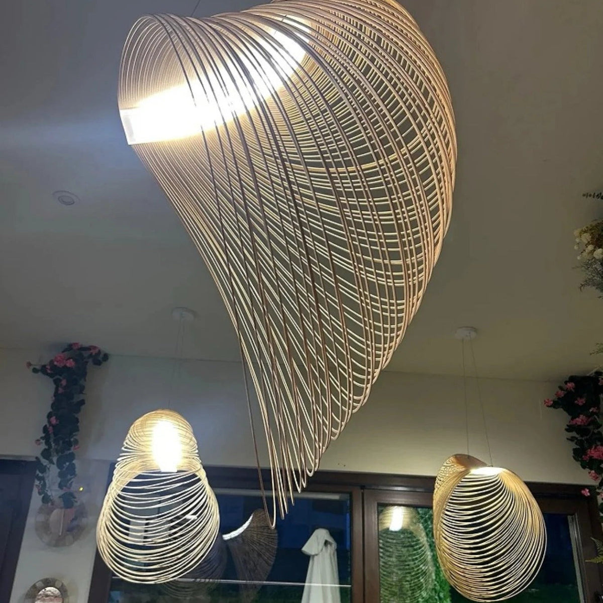 Sculptural Postmodern Metal Pendant Light Ytaelvix – Hero Shot